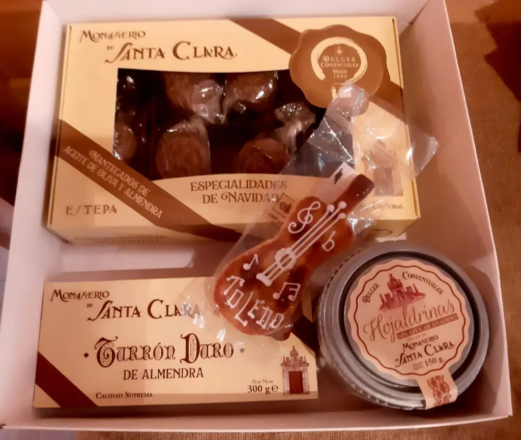 ejemplo de caja san josé Navidad.webp