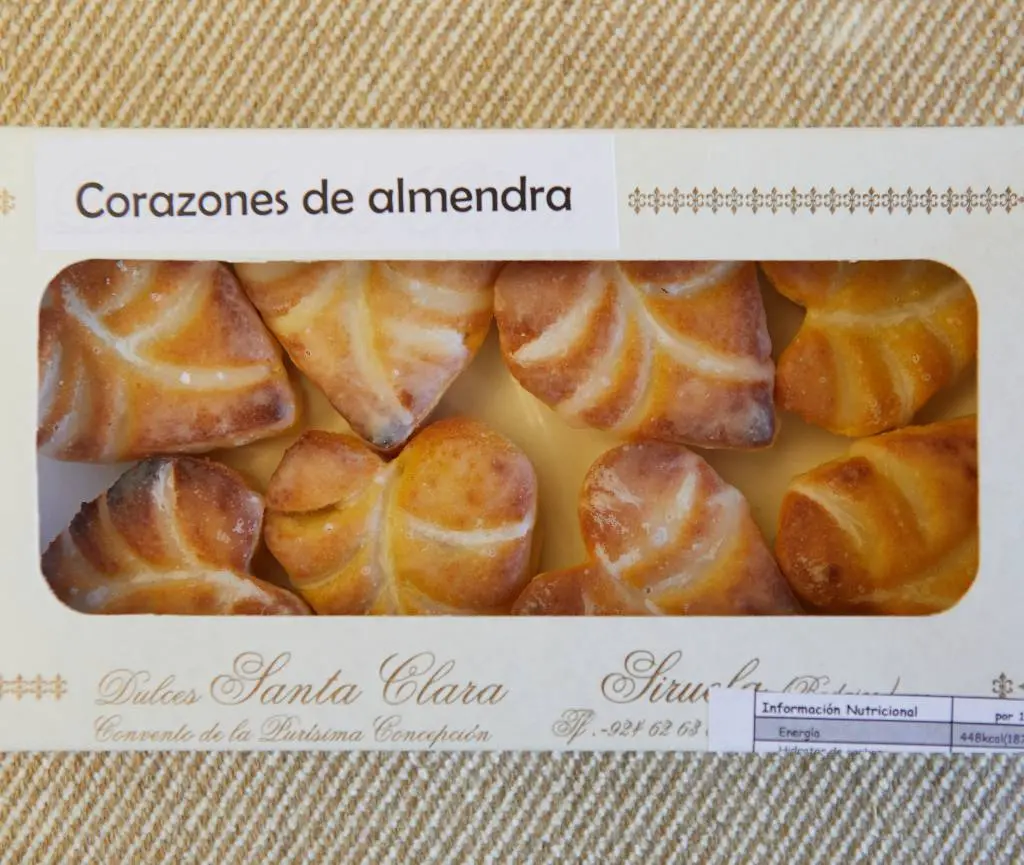 corazones almendra (2).webp