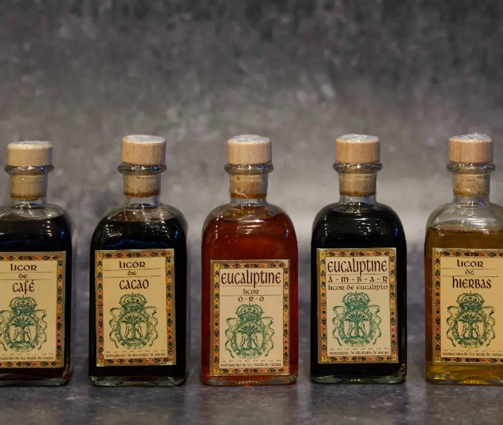LICORES.webp
