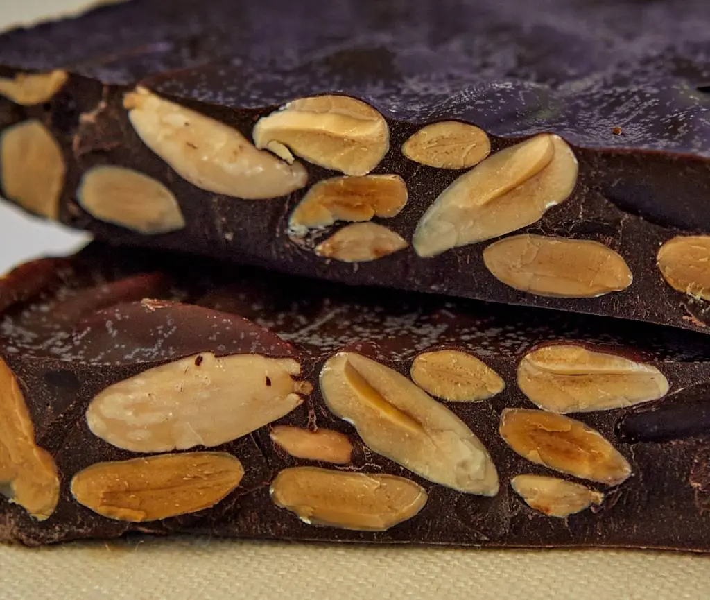 turron de choco y almendra (3).webp