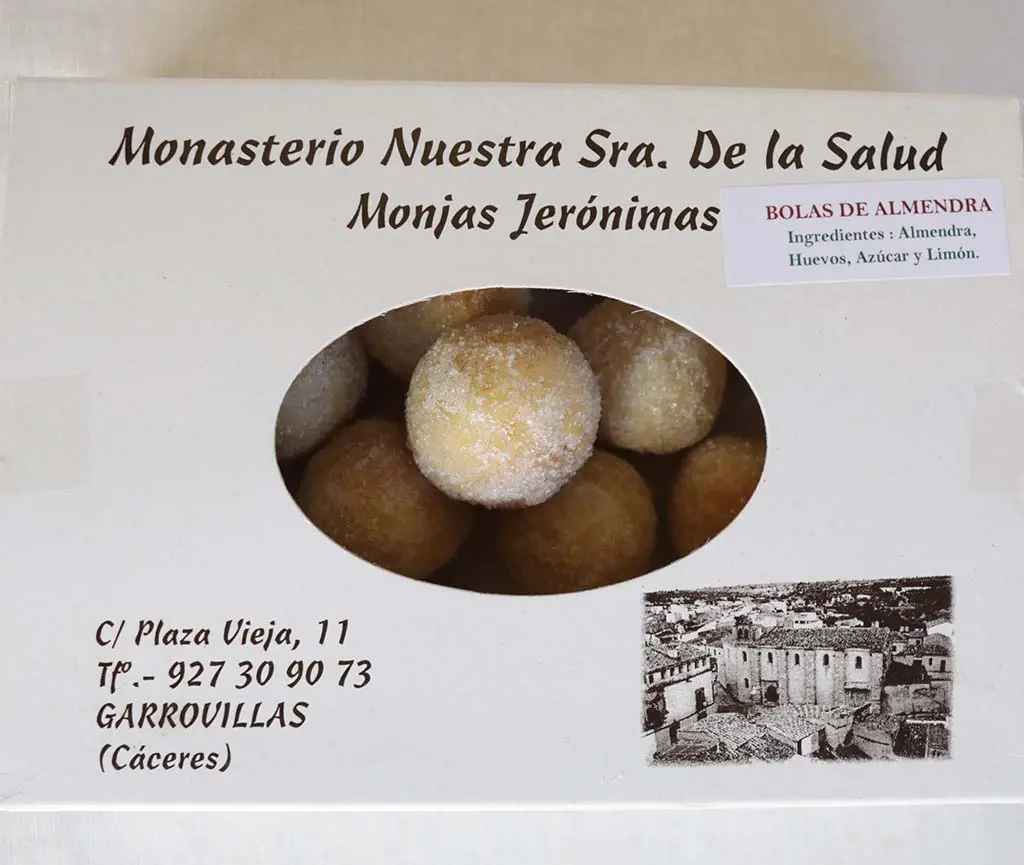 bolas de almendra.webp