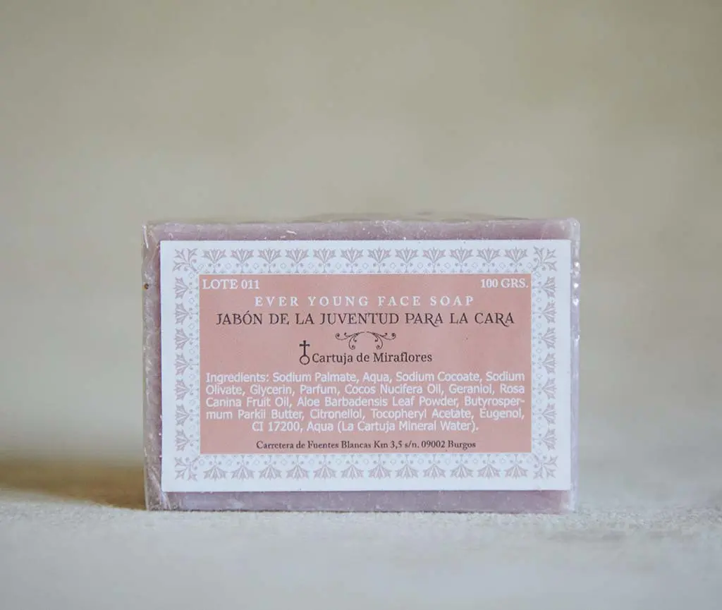 Jabón de rosas para la cara