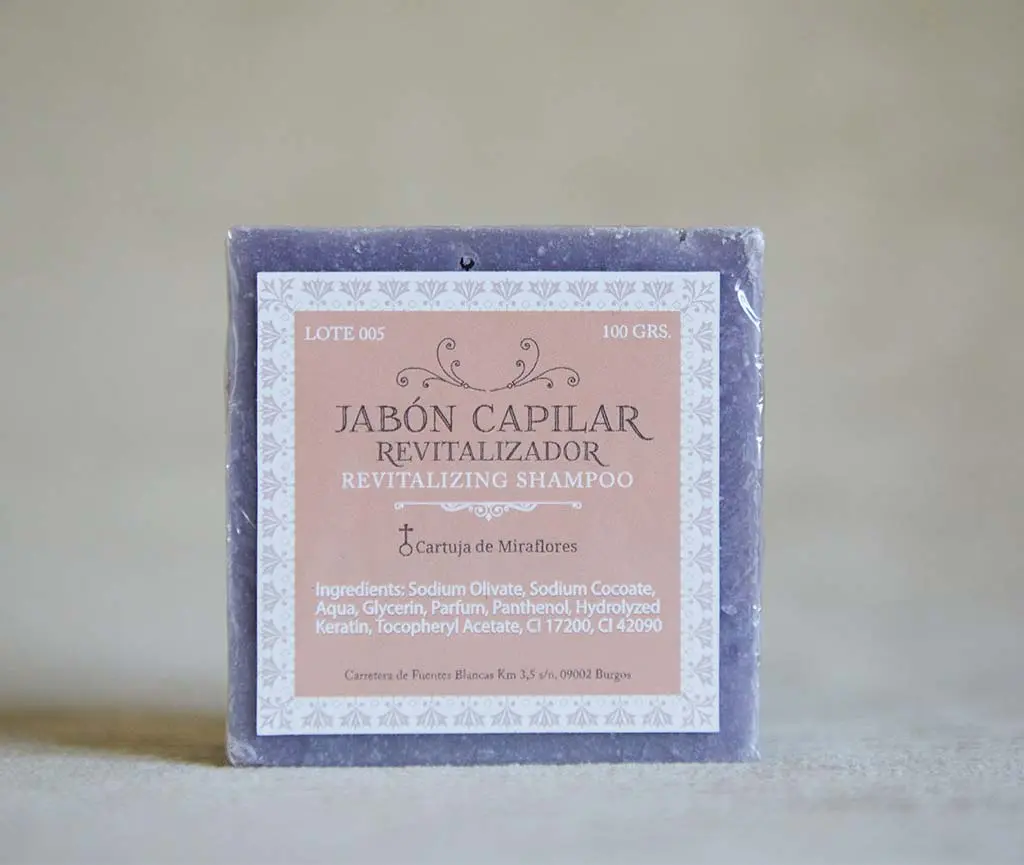 Jabón de lavanda para el pelo