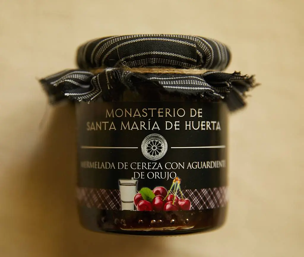 Mermelada de cerezas al orujo