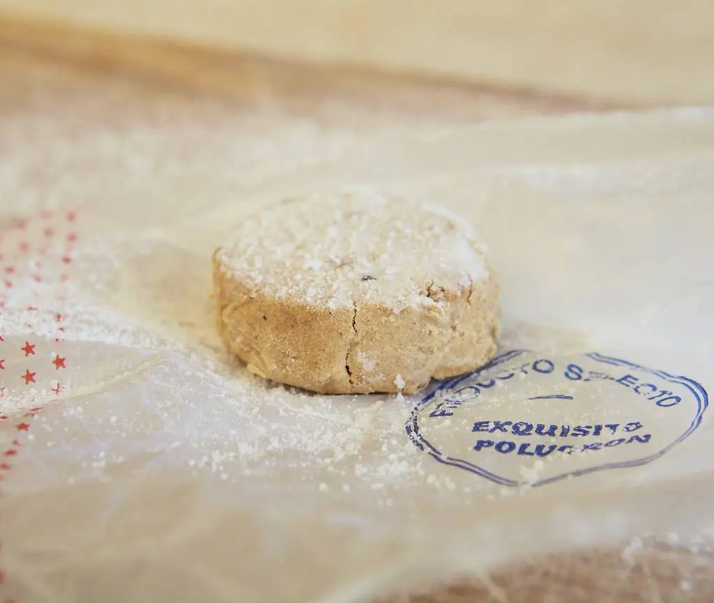 Polvorón de almendras