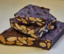 Turrón de chocolate y almendra