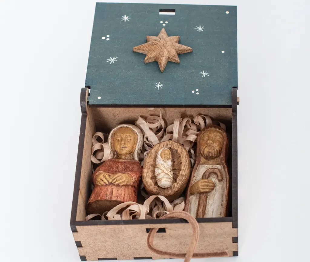 Misterio en caja de madera