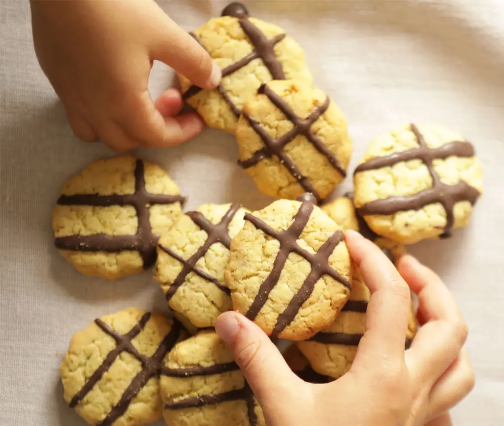 Noruegas con pistacho