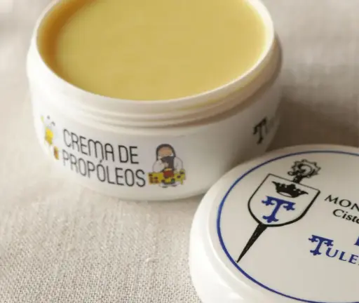 Crema curativa de propóleos