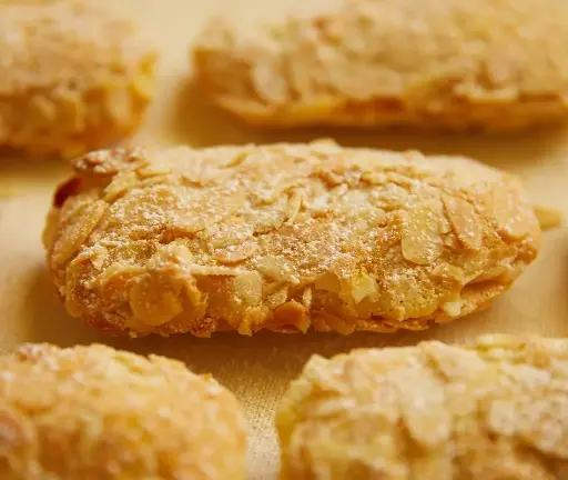 [12320] Lenguas de almendra